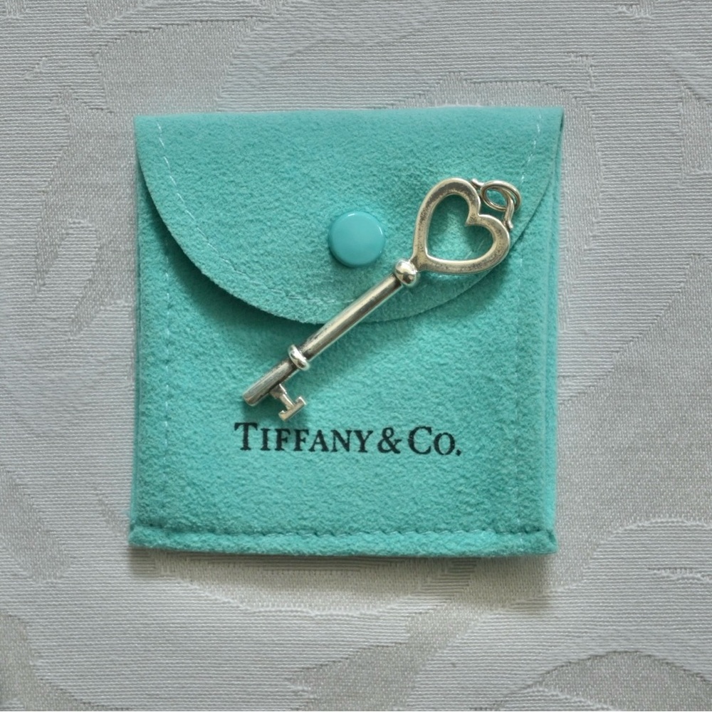 Tiffany & Co. Open Heart Key Pendant Necklace Charm 925 Sterling Silver